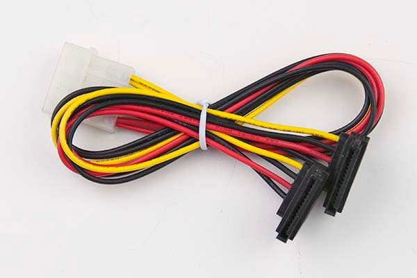 300MM SATA POWER CABLE (1 TO 2 SATA)